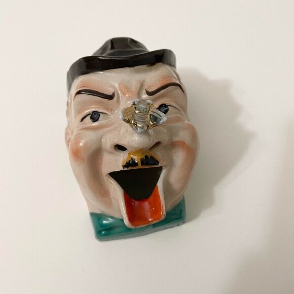 Vintage Man with Open Mouth Fly on Nose Ceramic Ashtray Flaws - Picture 1 of 16